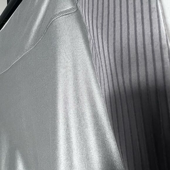 Fabletics Leggings Motion365+ Contour High-Waisted Gunmetal Gray Shine Size XL - Picture 5 of 14